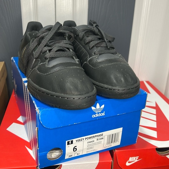 Adidas Yeezy Powerphase - Picture 2 of 5